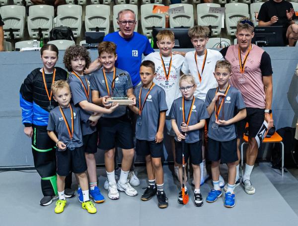 Naši žáci 1.–3. ročníku obhájili vítězství ve florbalovém Poháru starostů